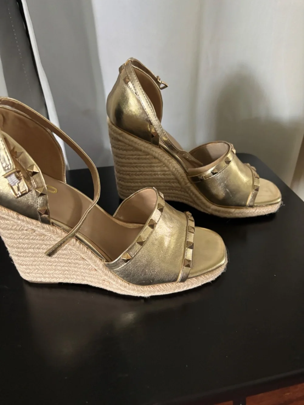 MIX No. 6 Dreamm Metallic Gold Studded Wedge Espadrille Sandals - Size 8M